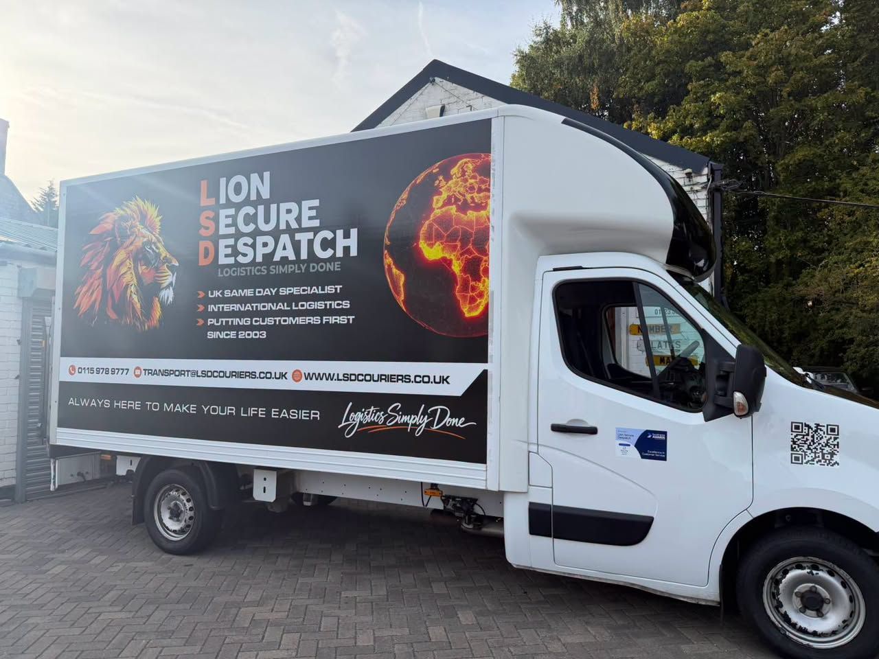 Fleet Livery – Lion Secure Despatch box lorry with full printed livery